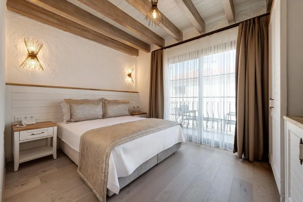 Чешме: Atrium Taş Otel
