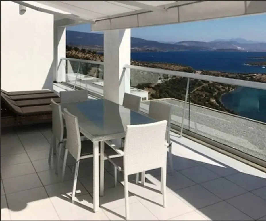 Kiyikislacik: 2 Bed Penthouse Apartment With Stunning Sea View