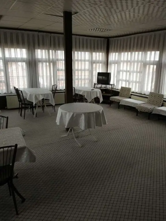 Конья: Petek Otel