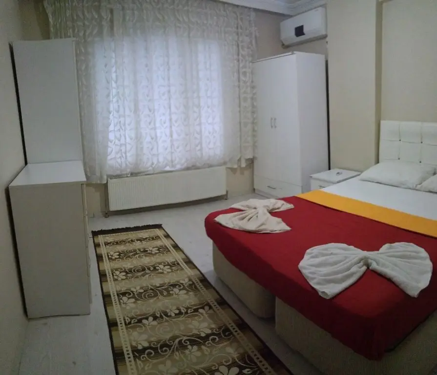Янык: H&M Apart Otel