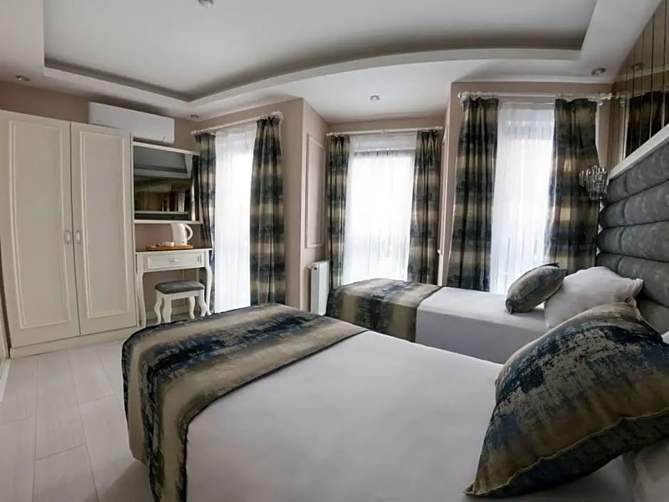 Стамбул: Crowned Hotel