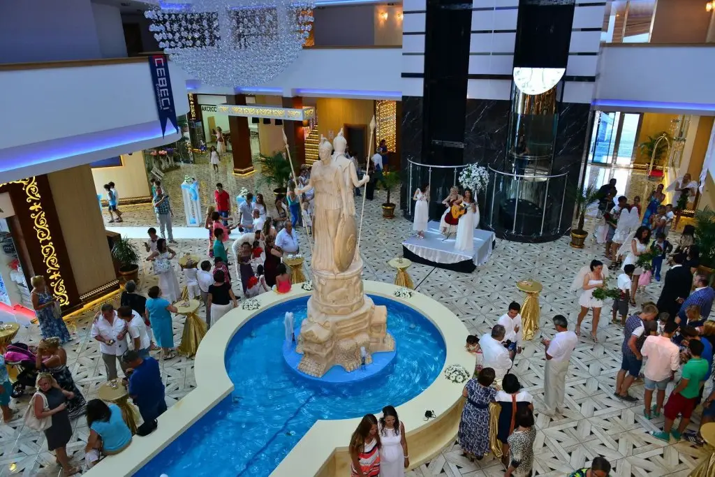 Аланья: Azura Park