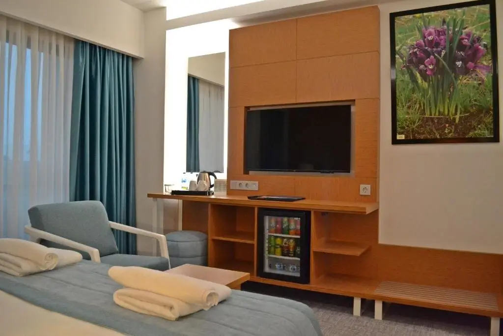Бурхание: Tezmadra Hotel