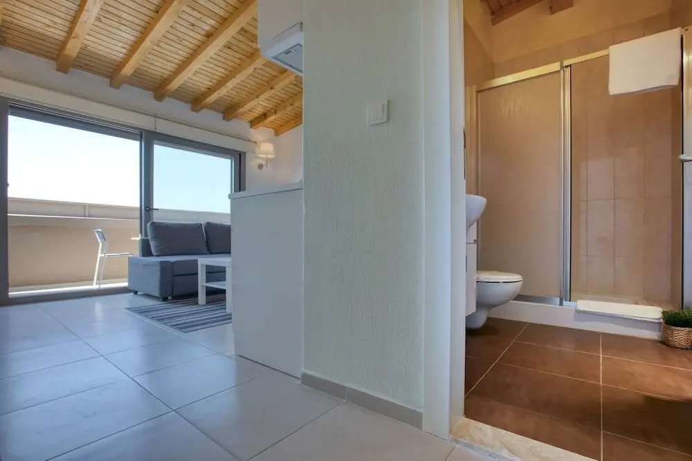 Чешме: AEGEAN Apartments - Marina & Chios Island View