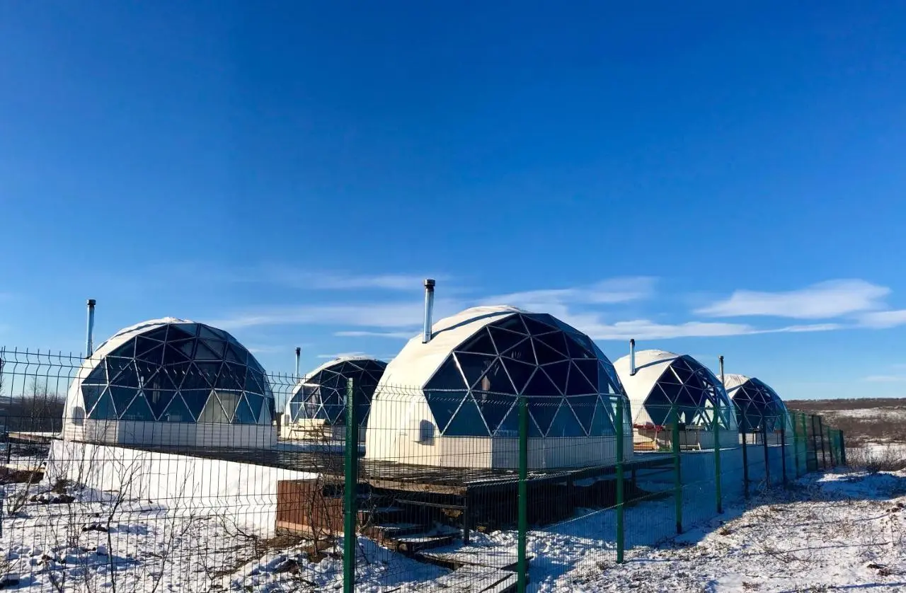 Мурманск: Глэмпинг Aurora Village Murmansk