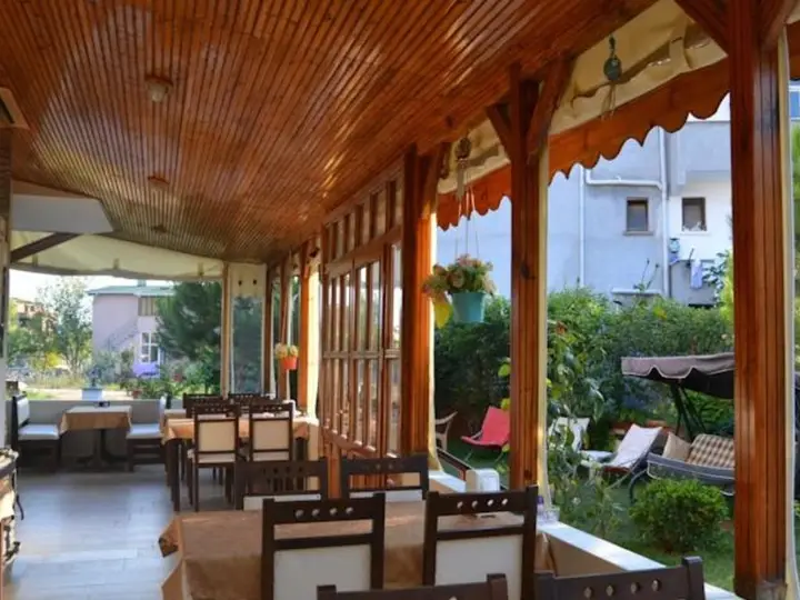 Сайл: Armoni Motel