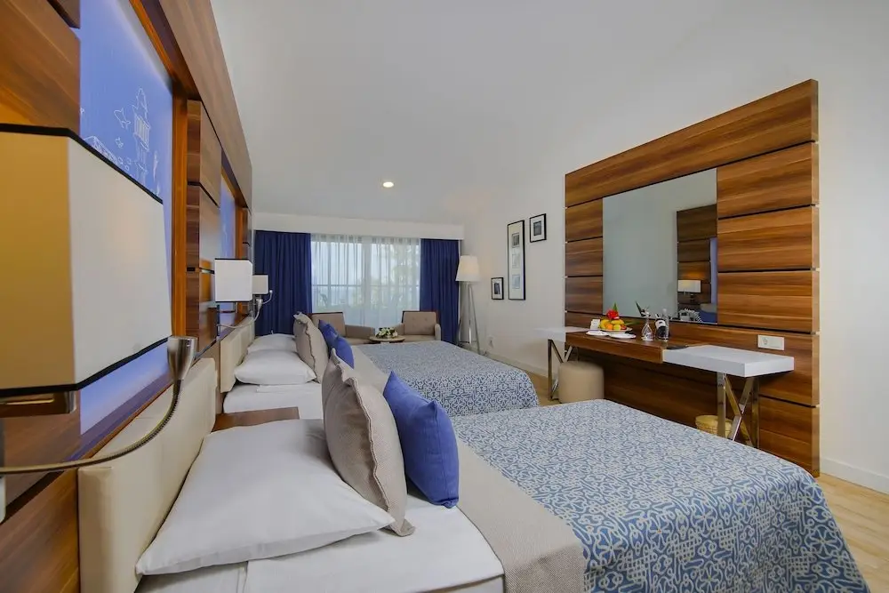 Белек: Limak Atlantis Deluxe Hotel & Resort