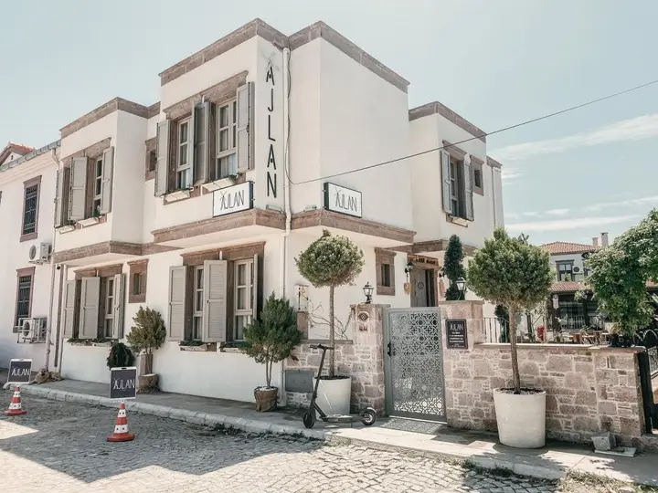Айвалык: Ajlan Hotel