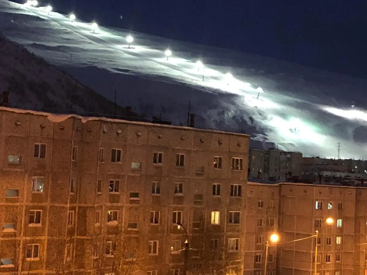Кировск: 2- х комнатные апартаменты на Олимпийской Зима-Лето