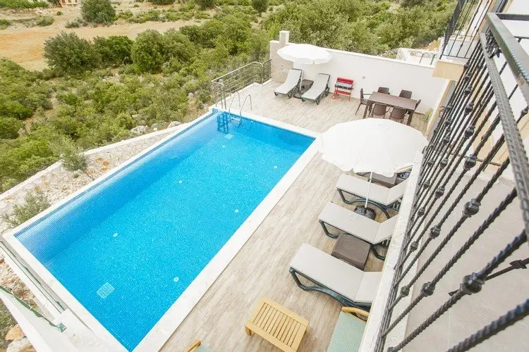 Каш: Simsek Villa