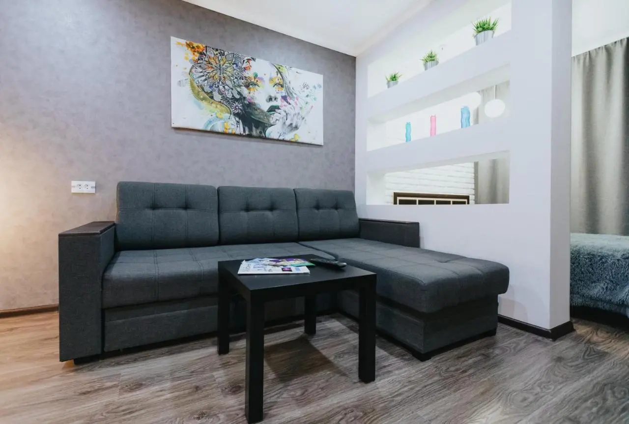 Апатиты: Apartamienty na Dzierzhinskogho 11