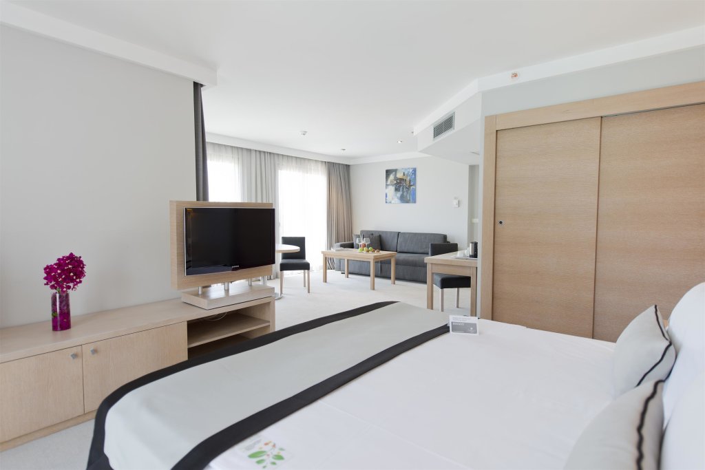 Ramada Resort Bodrum — фото 1