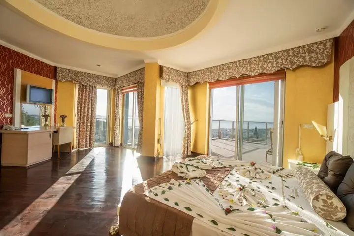 Тургутрейс: My Mira Deluxe & Resort