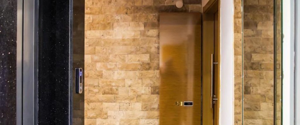 Измир: Smyrna Homes & Suits