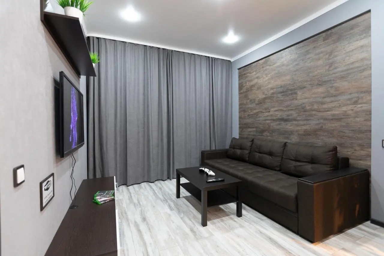 Апатиты: Apartament on Bredova 32