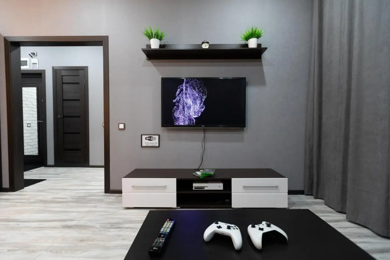 Апатиты: Apartament on Bredova 32