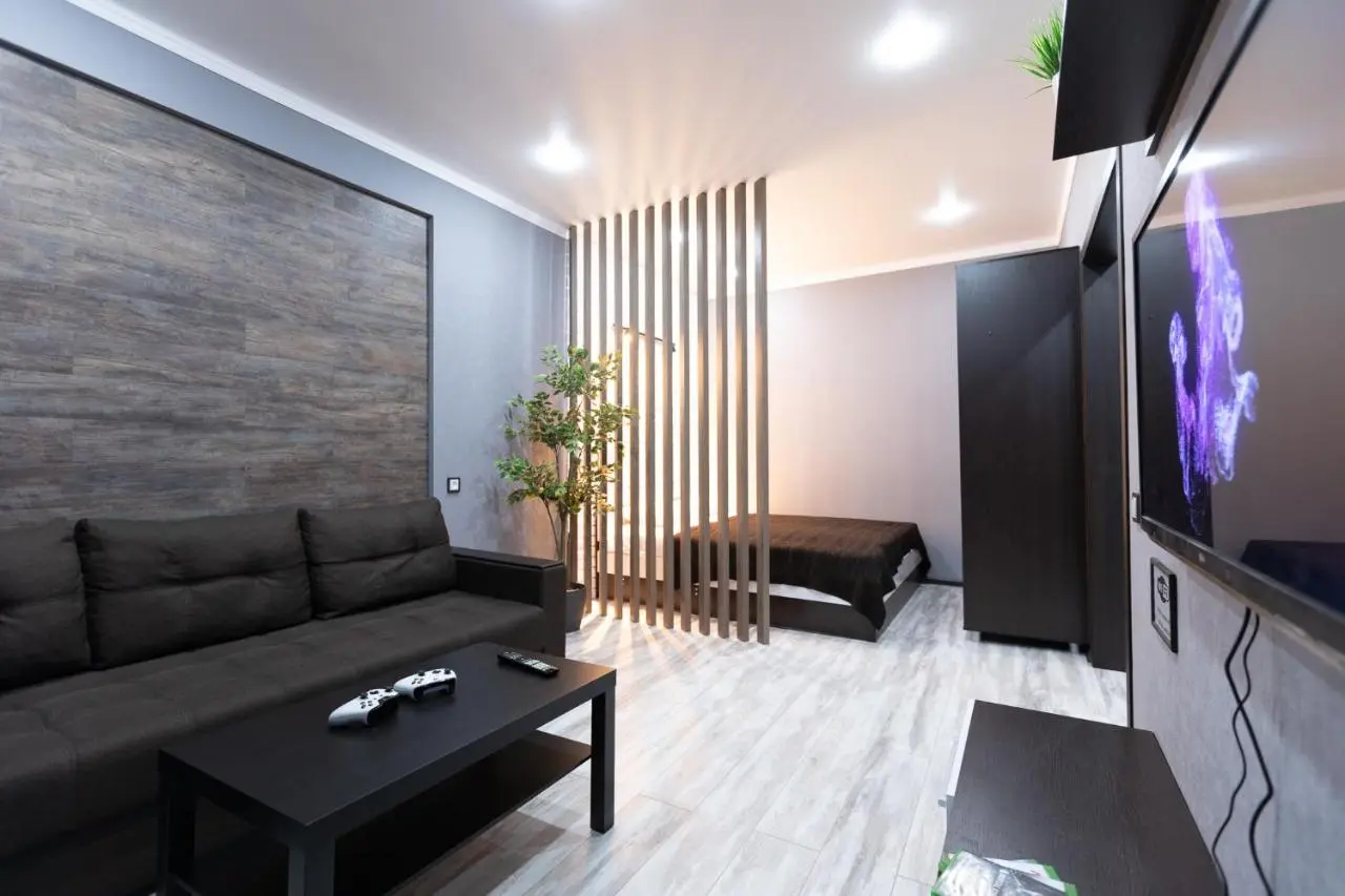 Апатиты: Apartament on Bredova 32