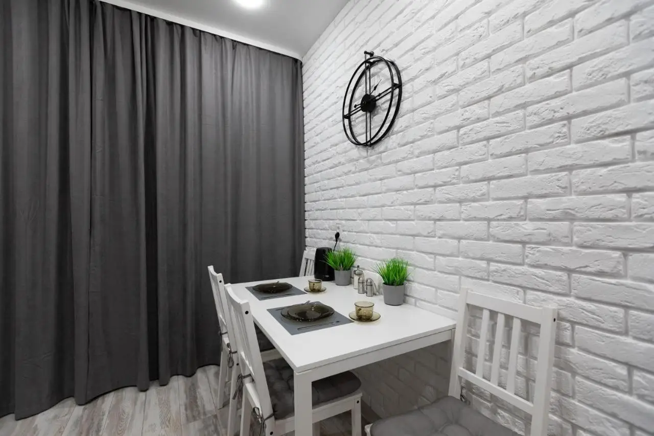 Апатиты: Apartament on Bredova 32