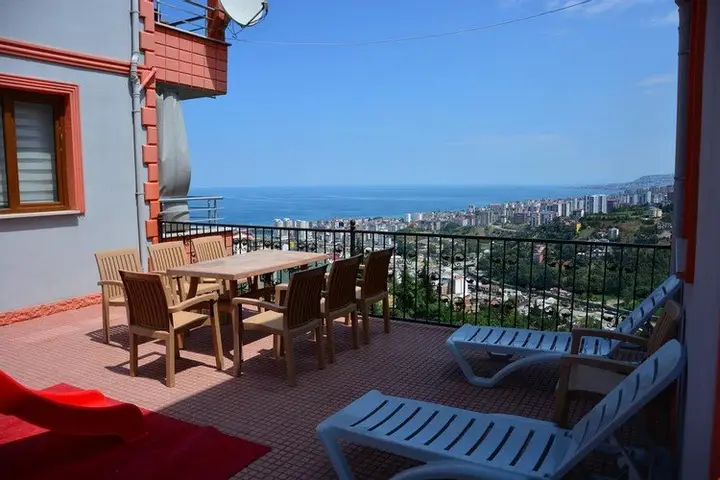 Трабзон: Pusula Villa