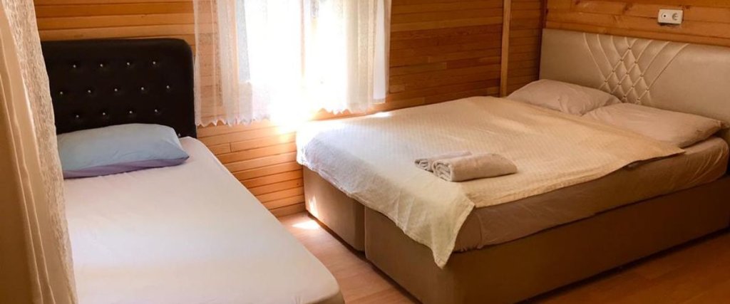 Buyukcakir: Kapuzbasi Sahin Motel Restaurant