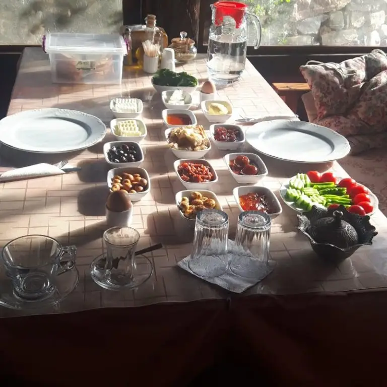 Эдремит: Jippe Ida Dag Evleri