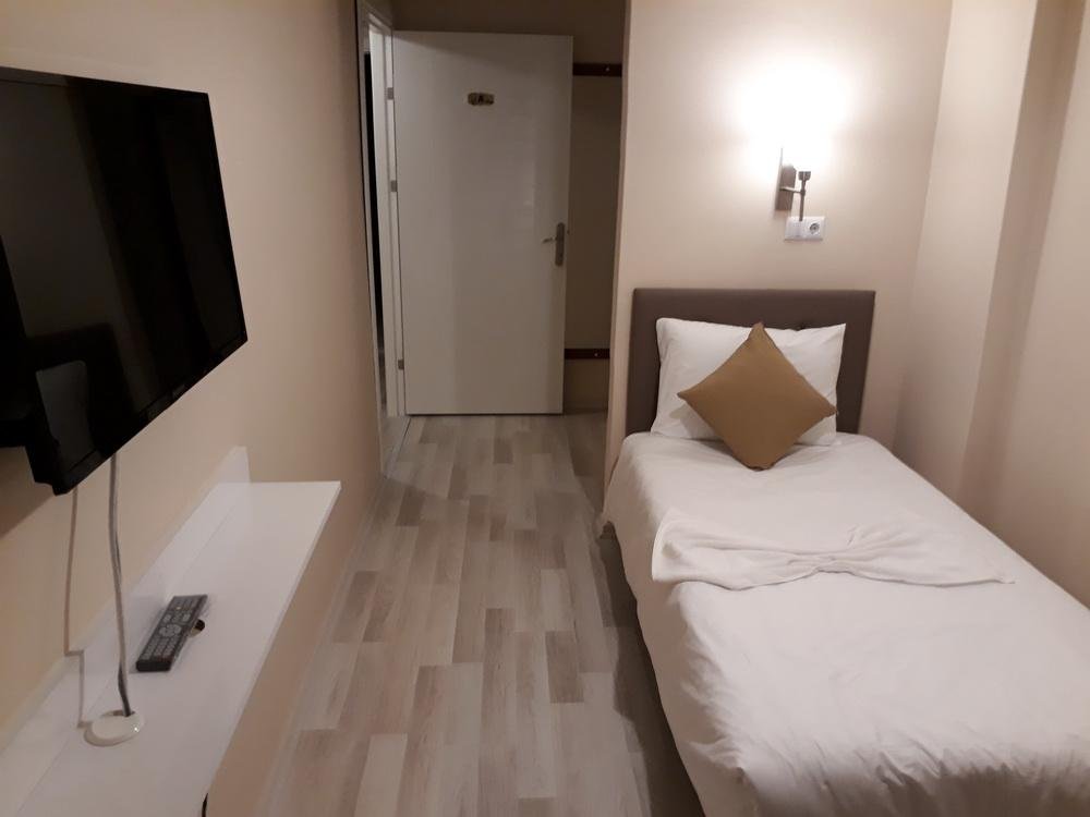 Кютахья: Kütahya Menderes Otel