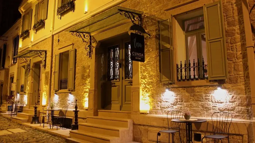 Айвалык: İna Cunda Art Otel