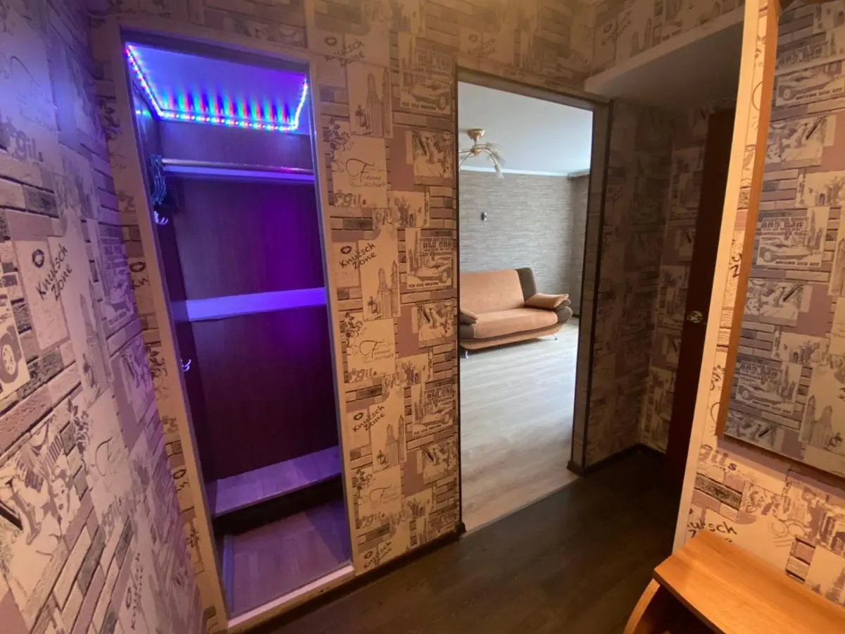 Кировск: Апартаменты на Кирова 44