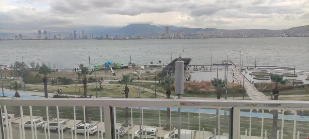 Измир: GSZ Karşıyaka Apart