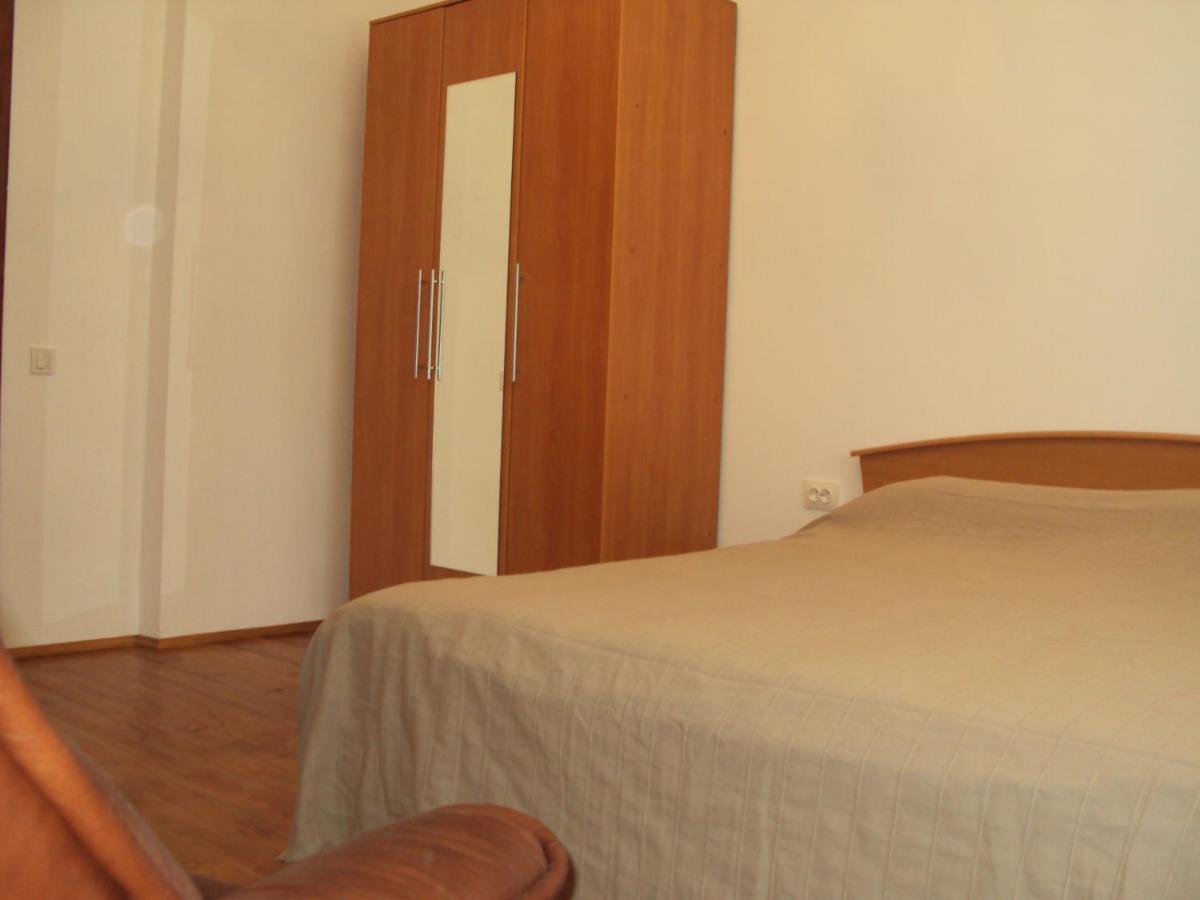 Мурманск: Apartment Five Corners