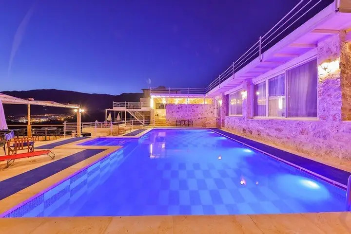Каш: Lisia Otel