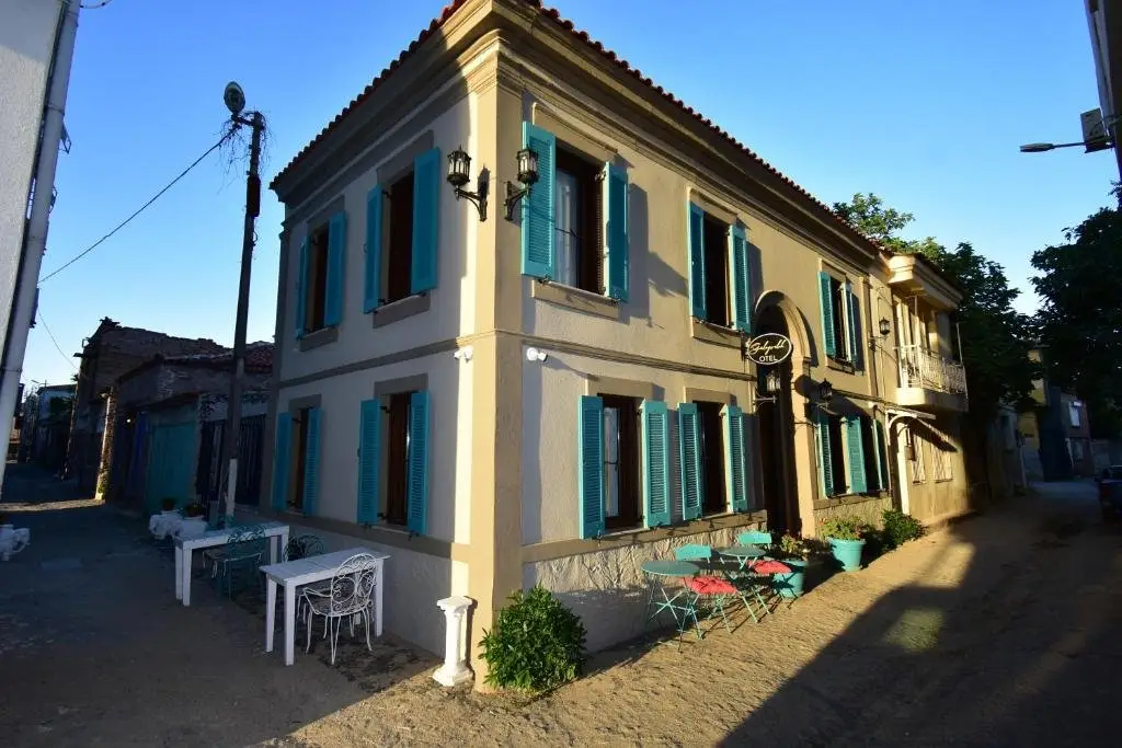 Айвалык: Otel Gülayvalık