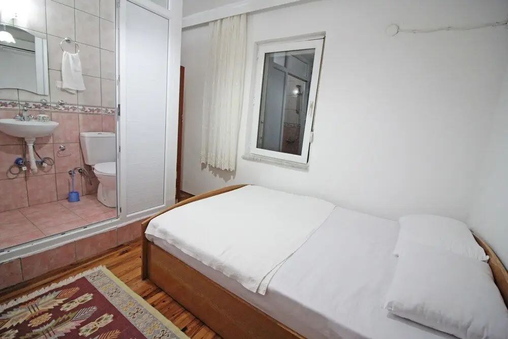 Бозджаада: Bozcaada Akdeniz Pansiyon