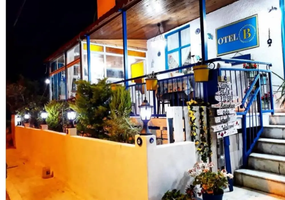 Чешме: Otel B