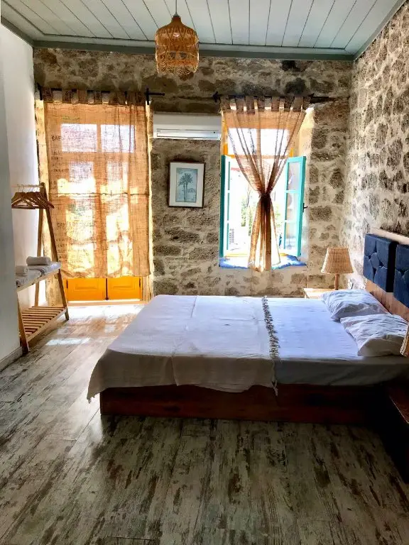 Чешме: +4 Stone House