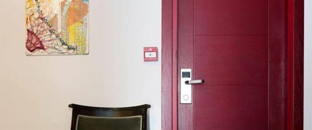Стамбул: The Room Hostel