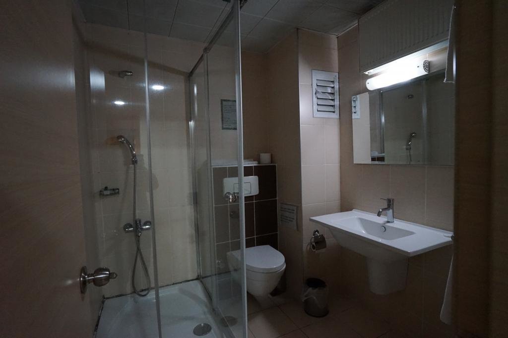 Унье: Yalıhan Arı Otel