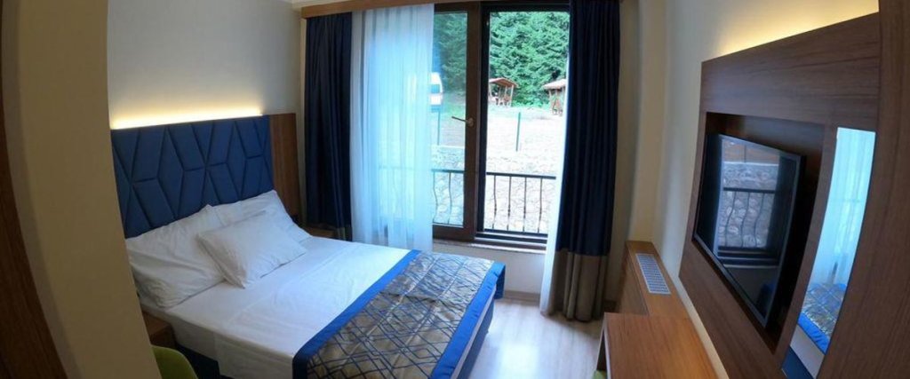 Месели: Savsat Karagol Hotel