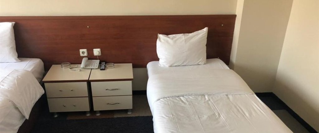 Тавсанли: Huzur Otel