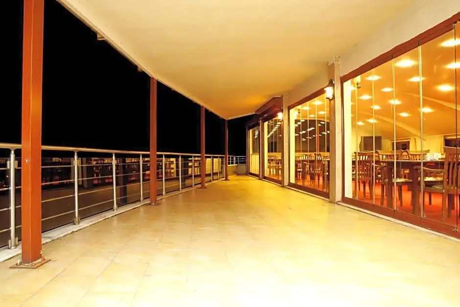 Miletus Otel — фото 1