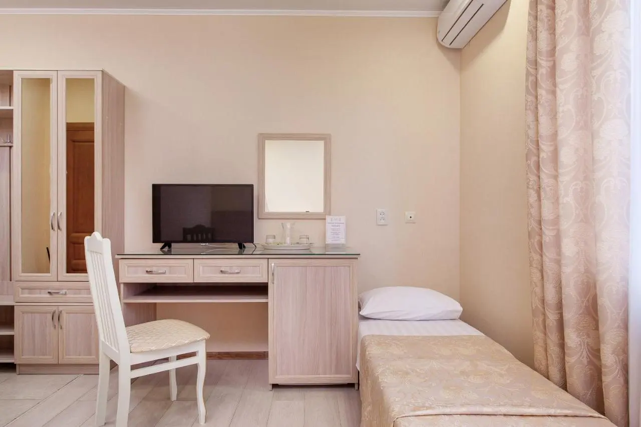 Краснодар: Меблированные комнаты Home-otel