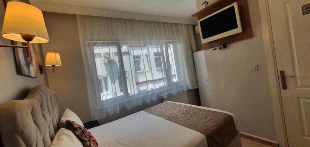 Стамбул: Taksi̇m Li̇fe House