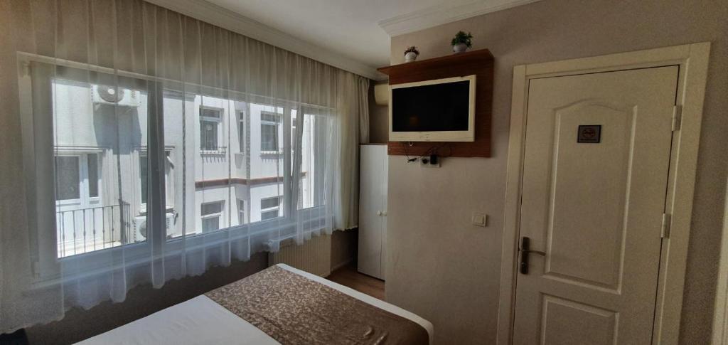 Стамбул: Taksi̇m Li̇fe House