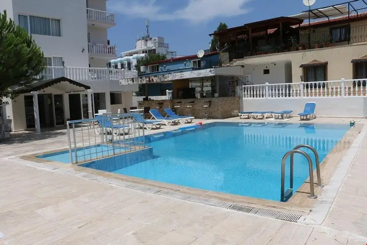 Кушадасы: Grand Nett Beach Hotel Kadınlar Denizi