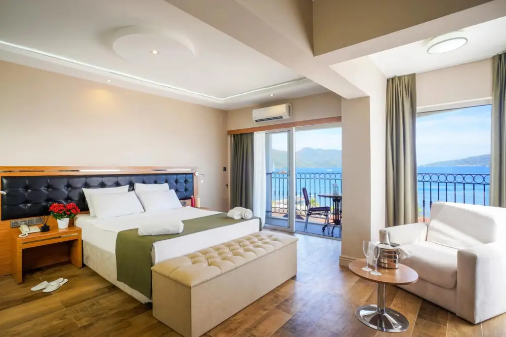 Мармарис: Aurasia Sea Side Hotel