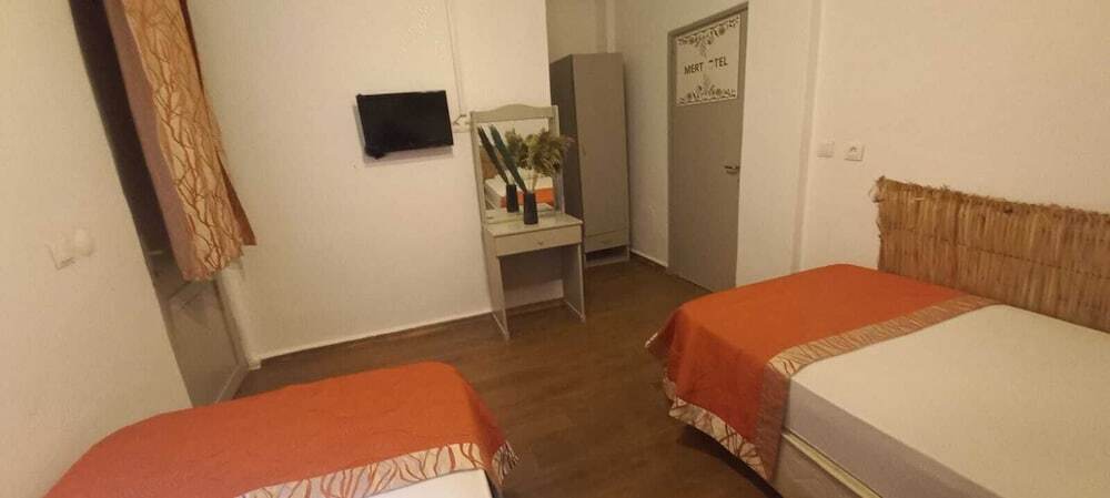 Бельдиби: Mert Hotel