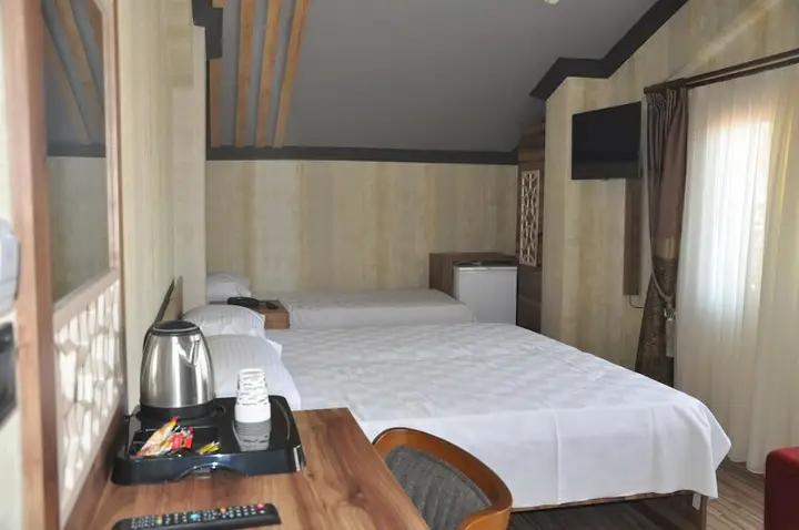 Ялова: Yalova Sezon Hotel