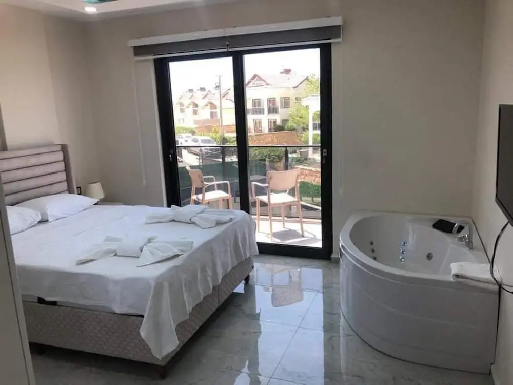 Фетхие: Stunning 4-bed Villa: Private Pool, Sauna & Hammam