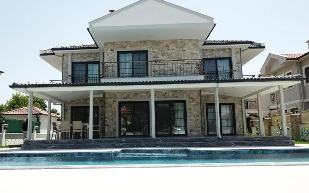 Stunning 4-bed Villa Grey 4 Bedrooms Private Pool — фото 1