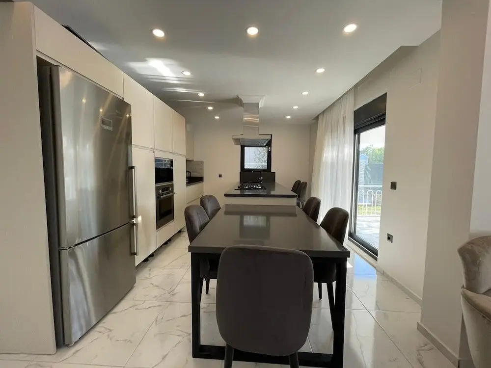 Дальян: Inviting 4-bed Villa Lina With lux Pool
